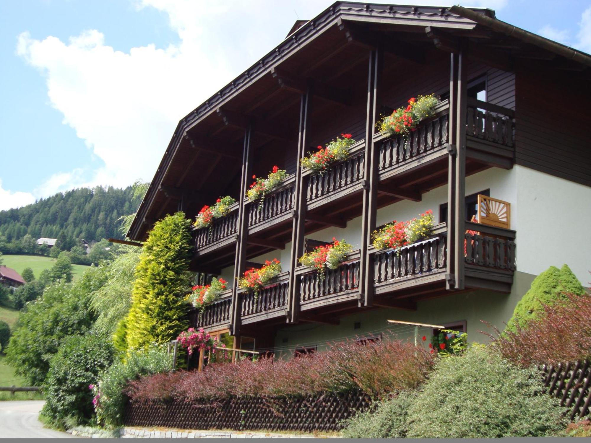 Kroenhof Otel Bad Kleinkirchheim Dış mekan fotoğraf